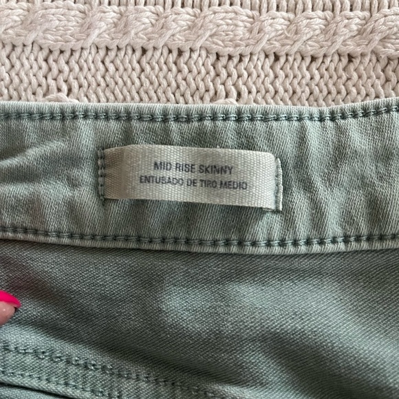 Universal Thread Mint Green Mid Rise Skinny Jeans Women’s Size 8 - Picture 10 of 16